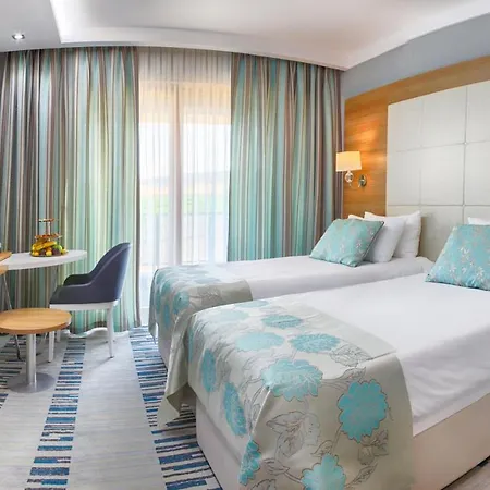 Sivas Termal & Hotell 5*